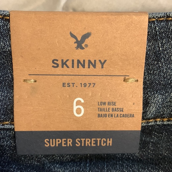 American Eagle Women’s Low Rise Skinny Jeans - Picture 5 of 5